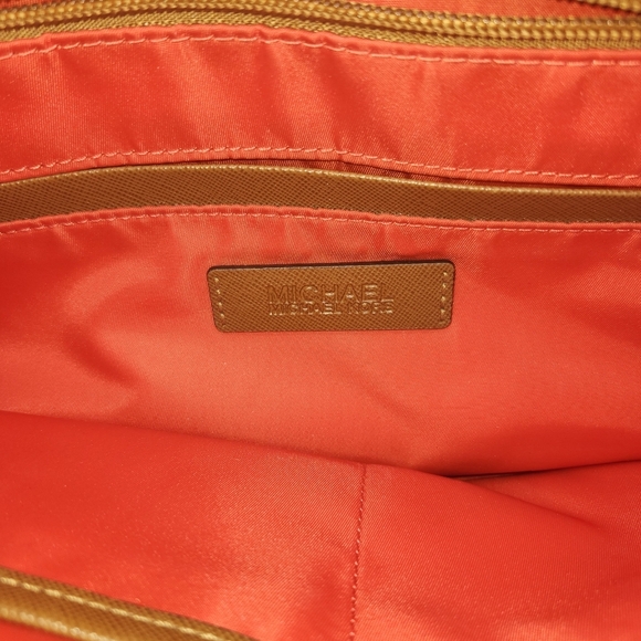 Michael Kors Fuchsia Tote With Silver Hardware & Finishings - Picture 5 of 15